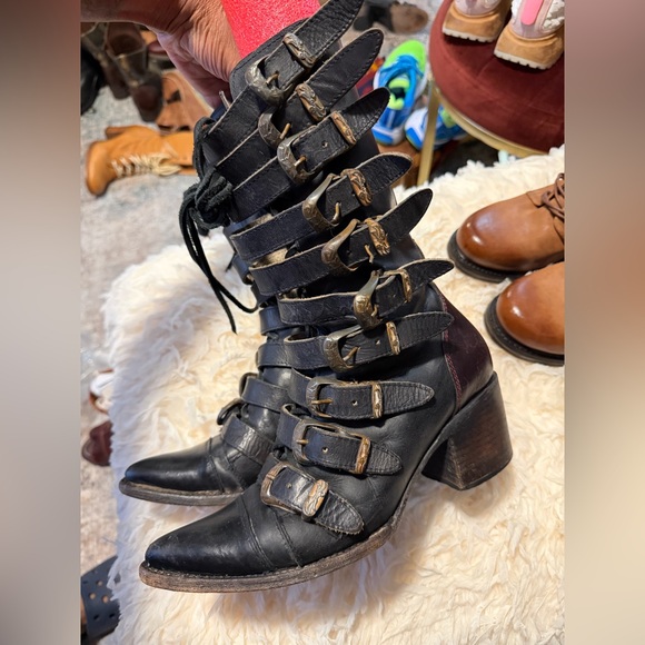 Freebird by Steven Shoes - Freebird by Steven Stokes Black size 8 🦄🦄🦄 alert